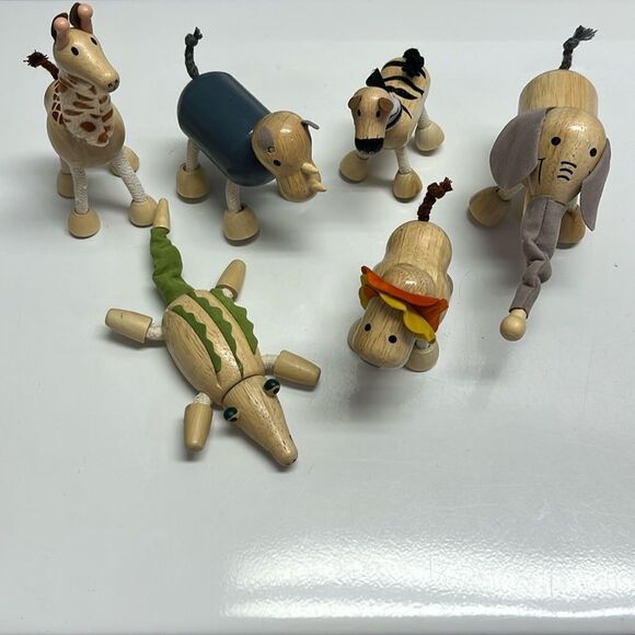 Anamalz 6 Wooden Bendable and Flexible Limbs Toddler Australian Pretend Toys- NE - Picture 1 of 15